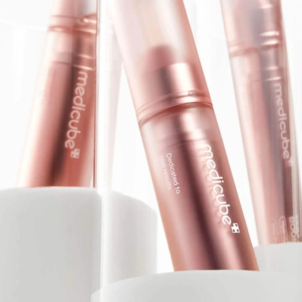 Укрепляющая сыворотка с коллагеном и ПДРН medicube Collagen Glow Booster Serum 15мл